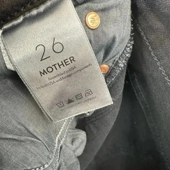 MOTHER The Stunner Zip Two Step Fray Jean in Holding Hands B1561 - Picture 4 of 7